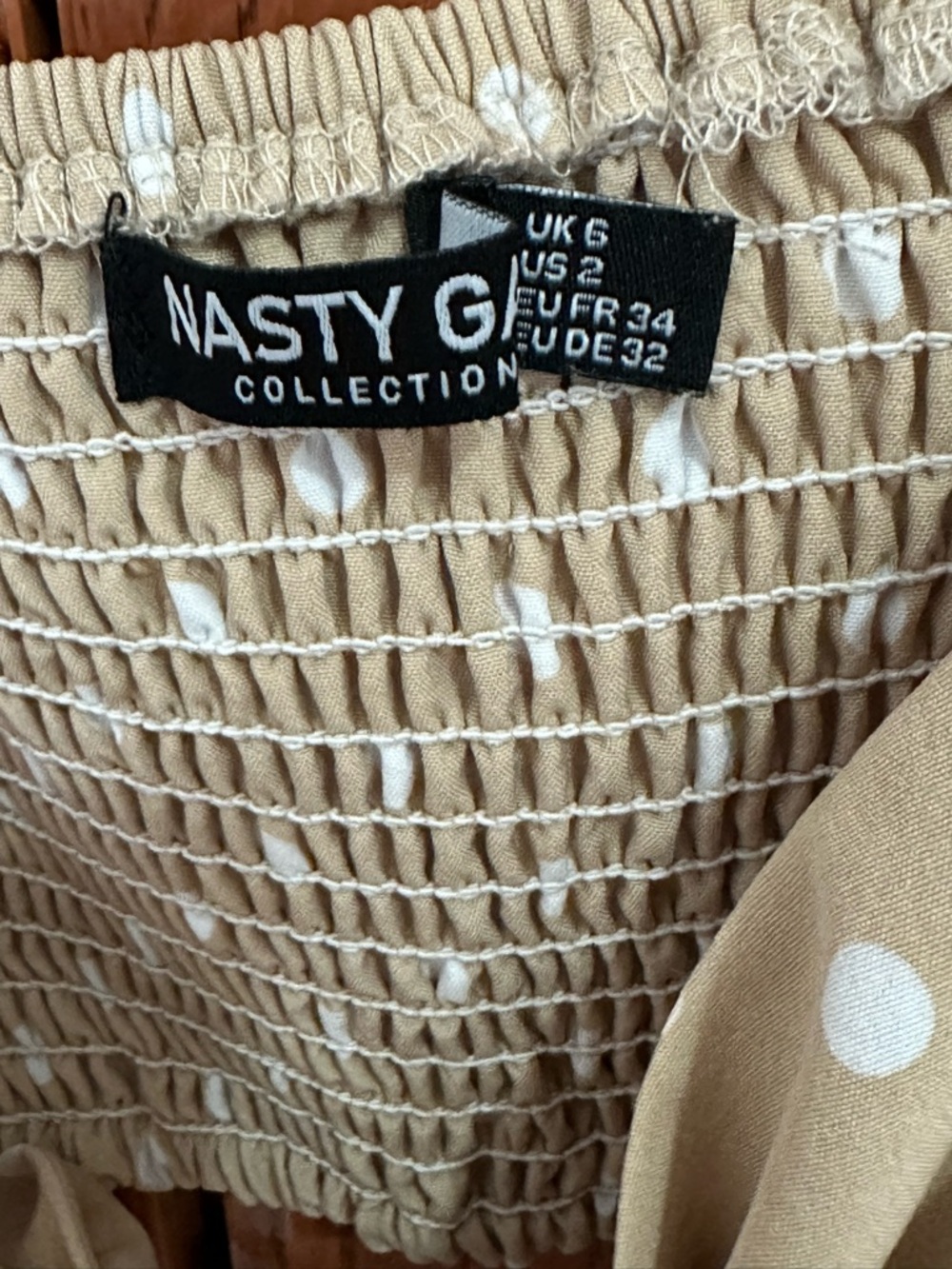 Nasty Gal Polka Dot 2 Piece Set Sand Crop Top & Wide Leg Pants | Size 2 - Picture 4 of 9